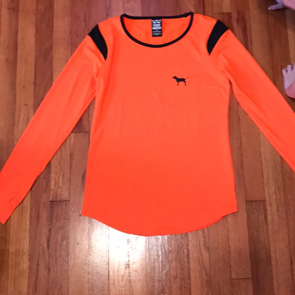 Victoria’s Secret PINK Ultimate long sleeve shirt